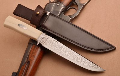 "Big Hunting knife"